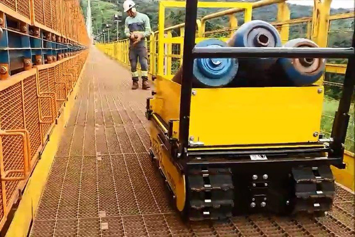 Stair Climber mining maintenance conveyor roller transportation