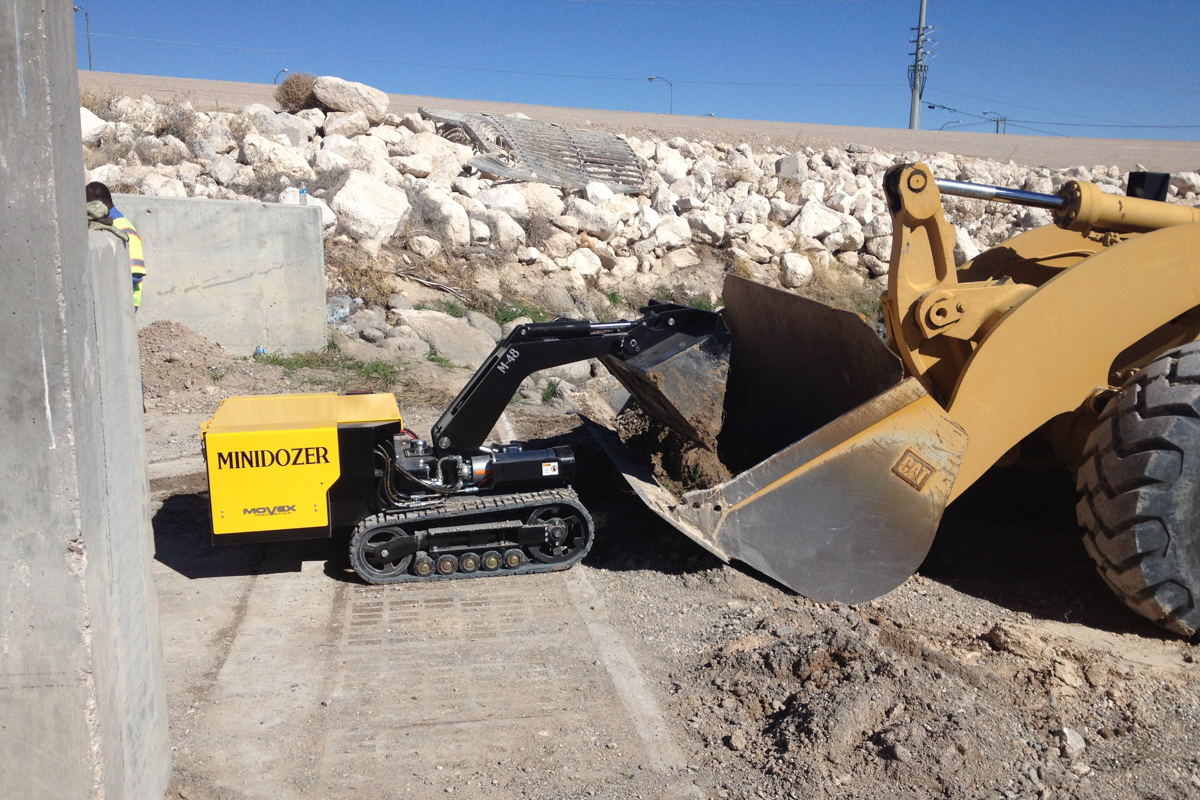 Compact Mini-loader Minidozer Construction Infrastructure